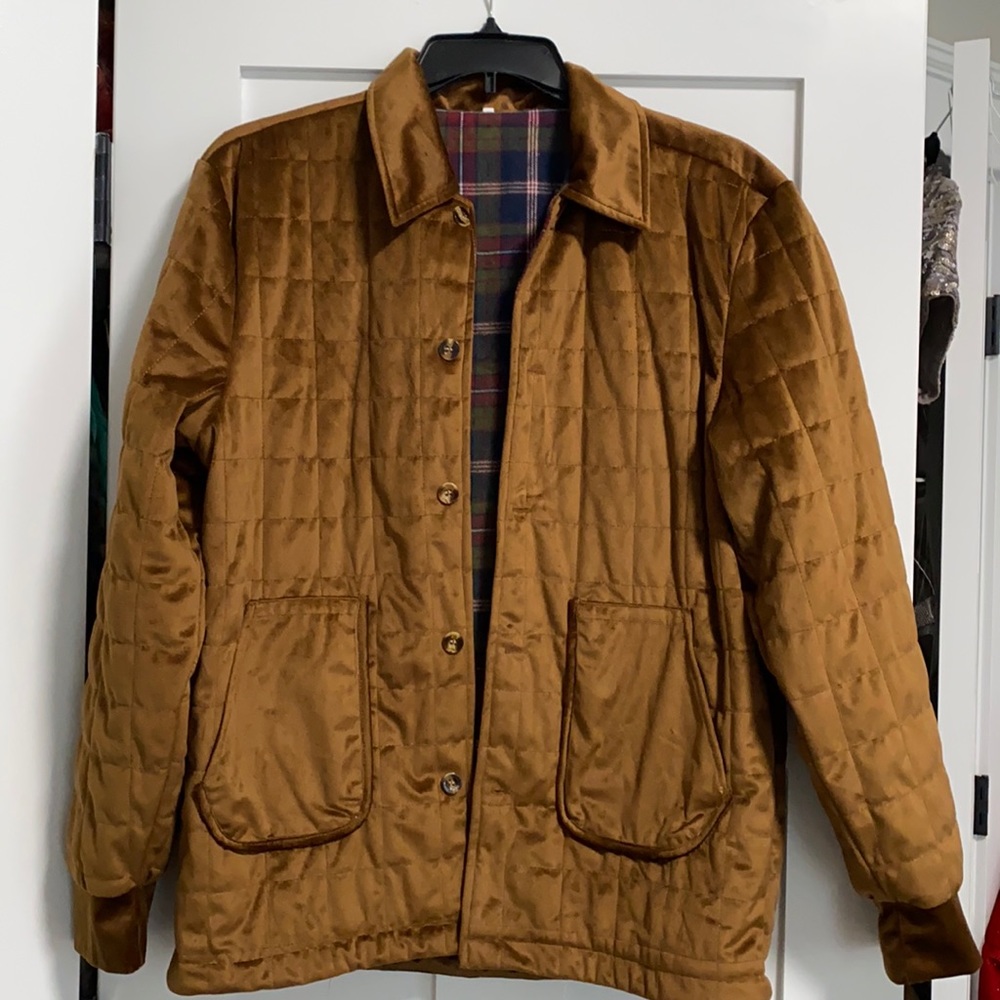 Brown quilted men’s hunting jacket large NWOT